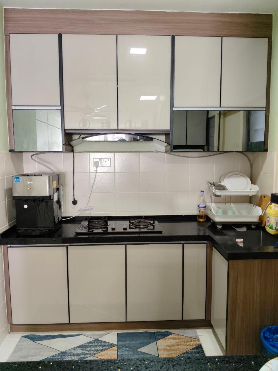 Nena Homestay Setia Alam, Air Conditioned, High Speed Internet Shah Alam Exterior photo